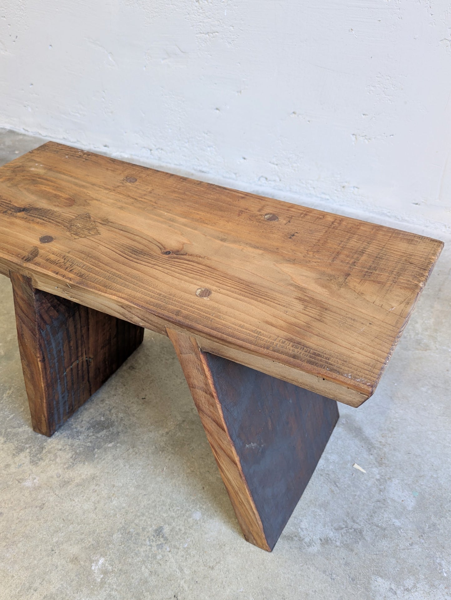 Tabouret / banc en bois massif