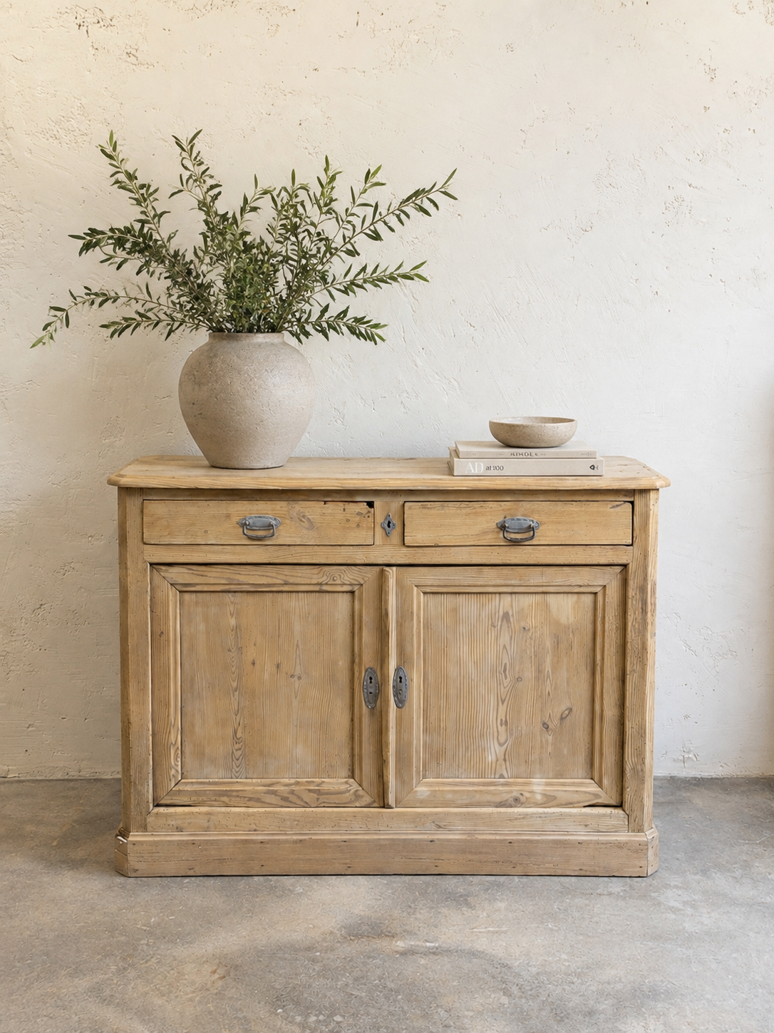 Buffet ancien bois massif