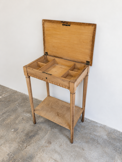 Table d’appoint / coiffeuse