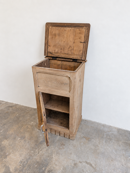 Petit meuble ancien bois massif