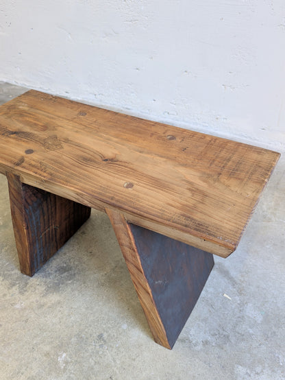 Tabouret / banc en bois massif