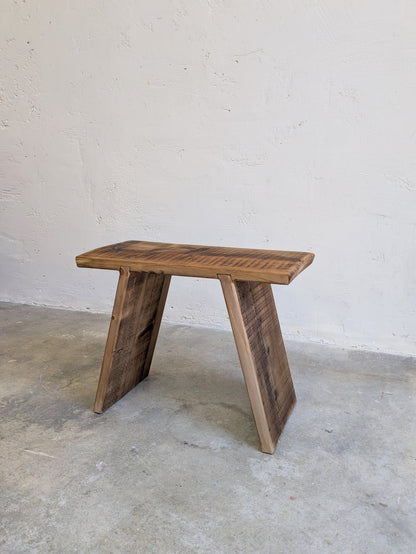 Banc artisanal bois ancien