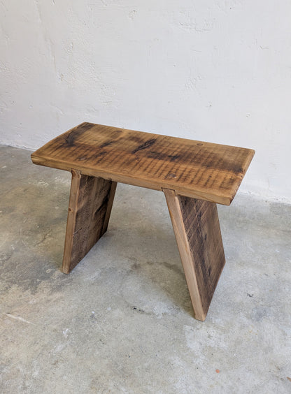 Banc artisanal bois ancien