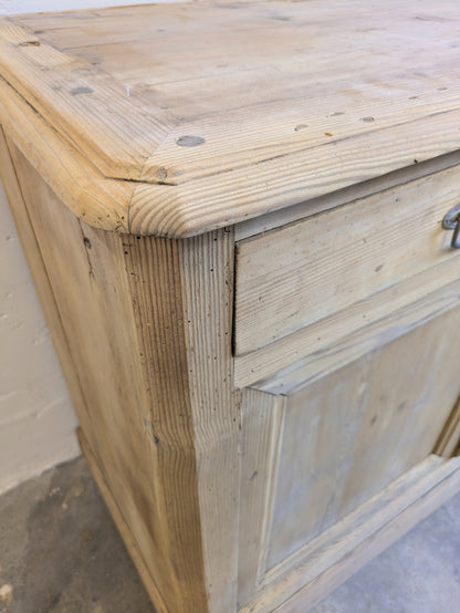 Buffet ancien bois massif